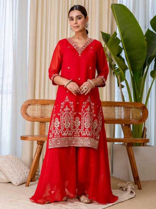 VP 9820 P Women’s Zari Embroidered Straight Kurta Plazzo with Dupatta Set
